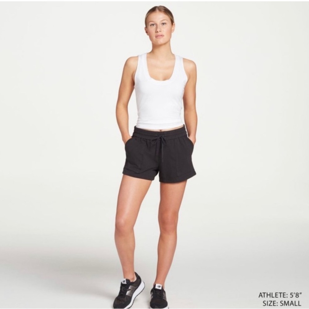 Calia FlexTwill Trapunto Short Size Small